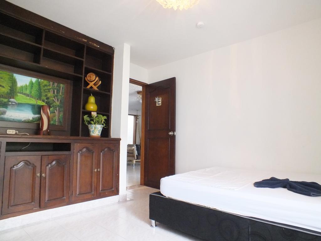 Hostal Casa Paraiso Медельин Номер фото